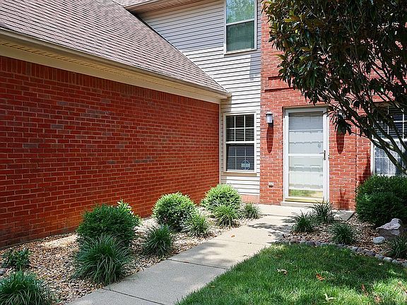 2nd image of 257 Shoreside Dr