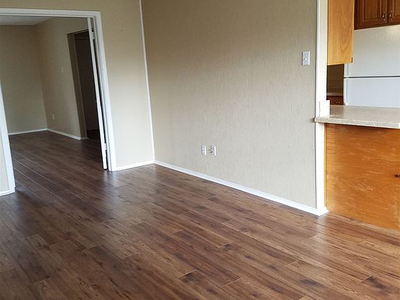 4th image of 55 W Mountain Creek Dr