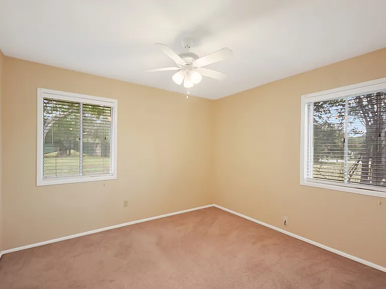 185 Oklahoma Ave — Photo 17
