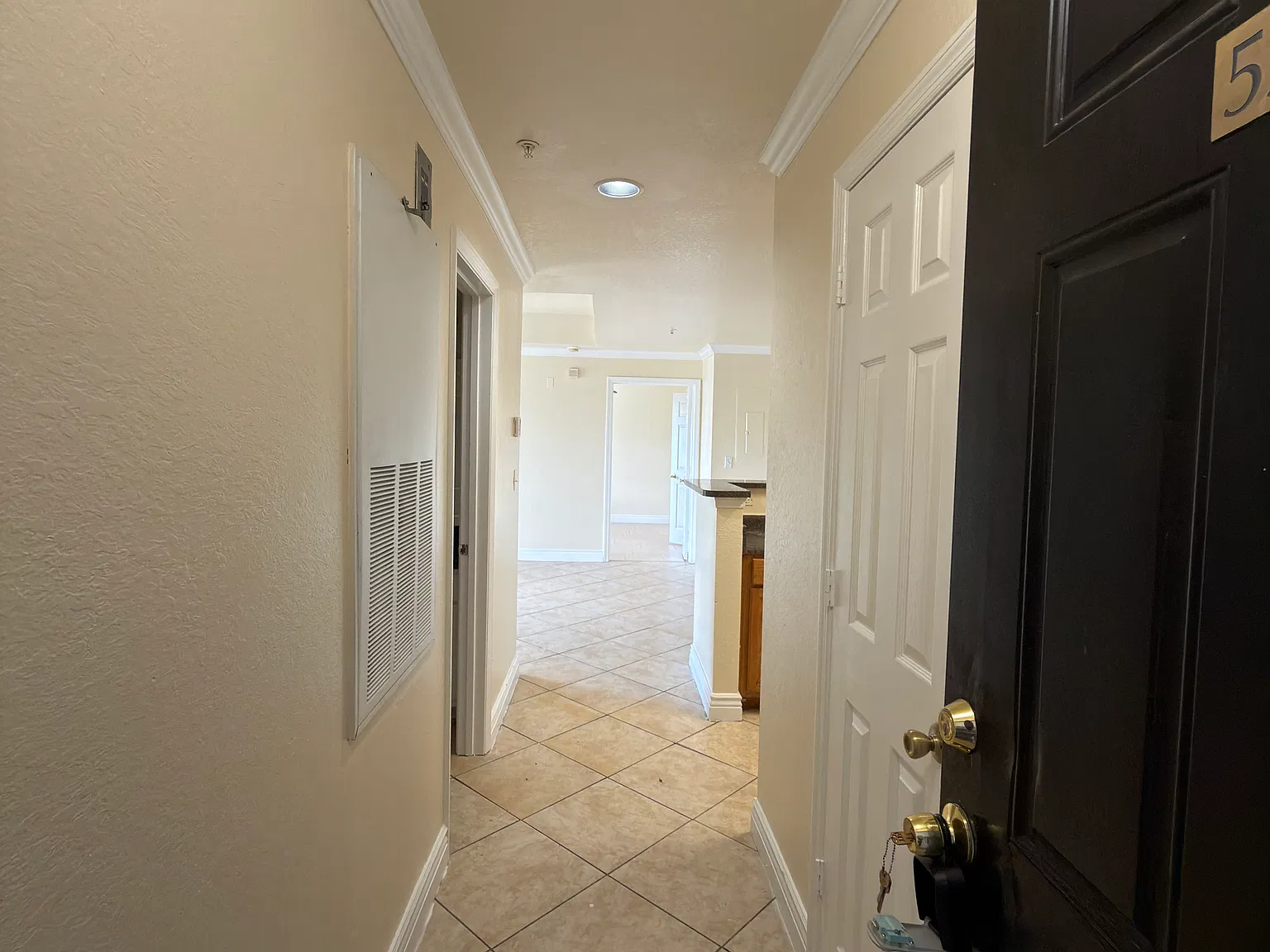 2 bed, 974 sqft, $1,650 — Photo 2