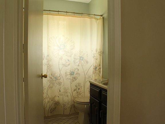 5th image of 3376 Bellehaven Ct