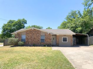 748 Chalk Hill Ln, Desoto, TX 75115