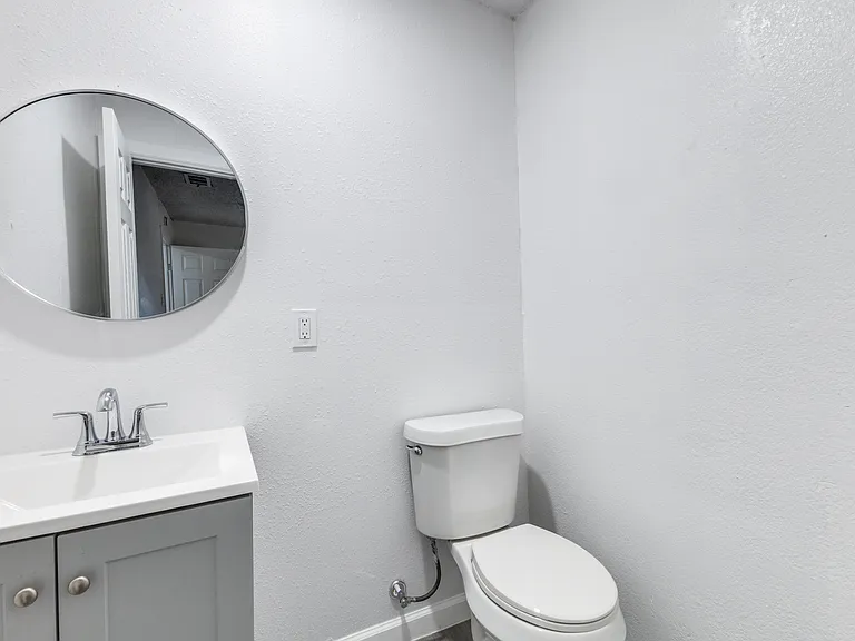 12900 Quail Dr — Photo 9