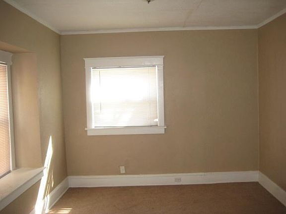 5th image of 3213 E 27th St
