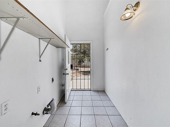 4th image of 7700 Parral Dr
