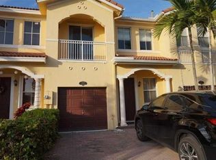 14917 SW 8th Ter, Miami, FL 33194