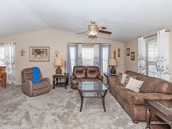 3rd image of 13694 E 48th Dr