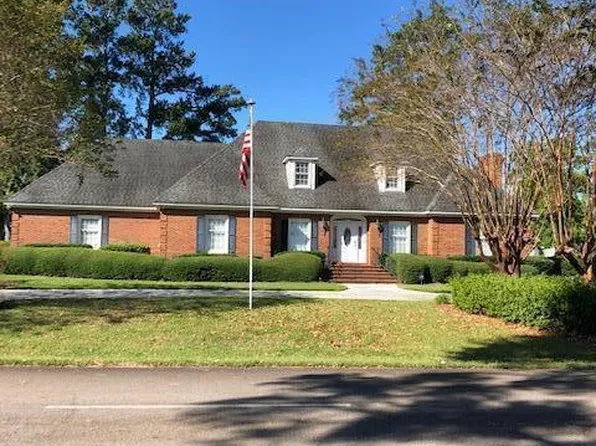 618 Santee Dr, Santee, SC 29142