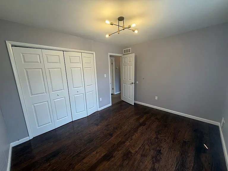 725 Birmingham Ave — Photo 7