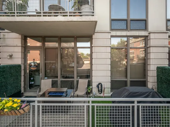1000 N Kingsbury St APT 107, Chicago, IL 60610