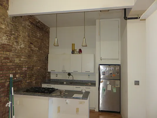 Rented by Rennit Inc. | media 35