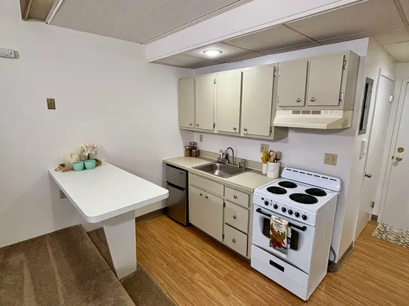 Sunrise Efficiency Apartments, 2668 Elmwood Ave APT 232, Buffalo, NY 14217