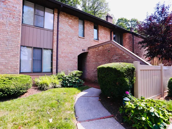 133 Woodgate Ln #23, Paoli, PA 19301