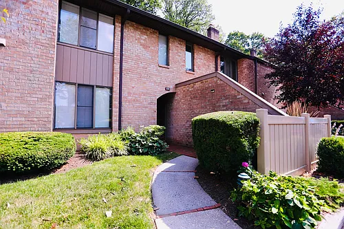 133 Woodgate Ln #23 Photo 1