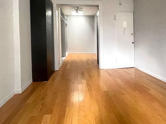 3rd image of 238 W 56th St APT 32