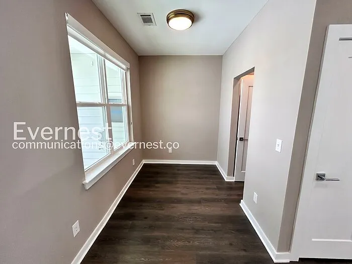 303 Jeffries Way — Photo 10