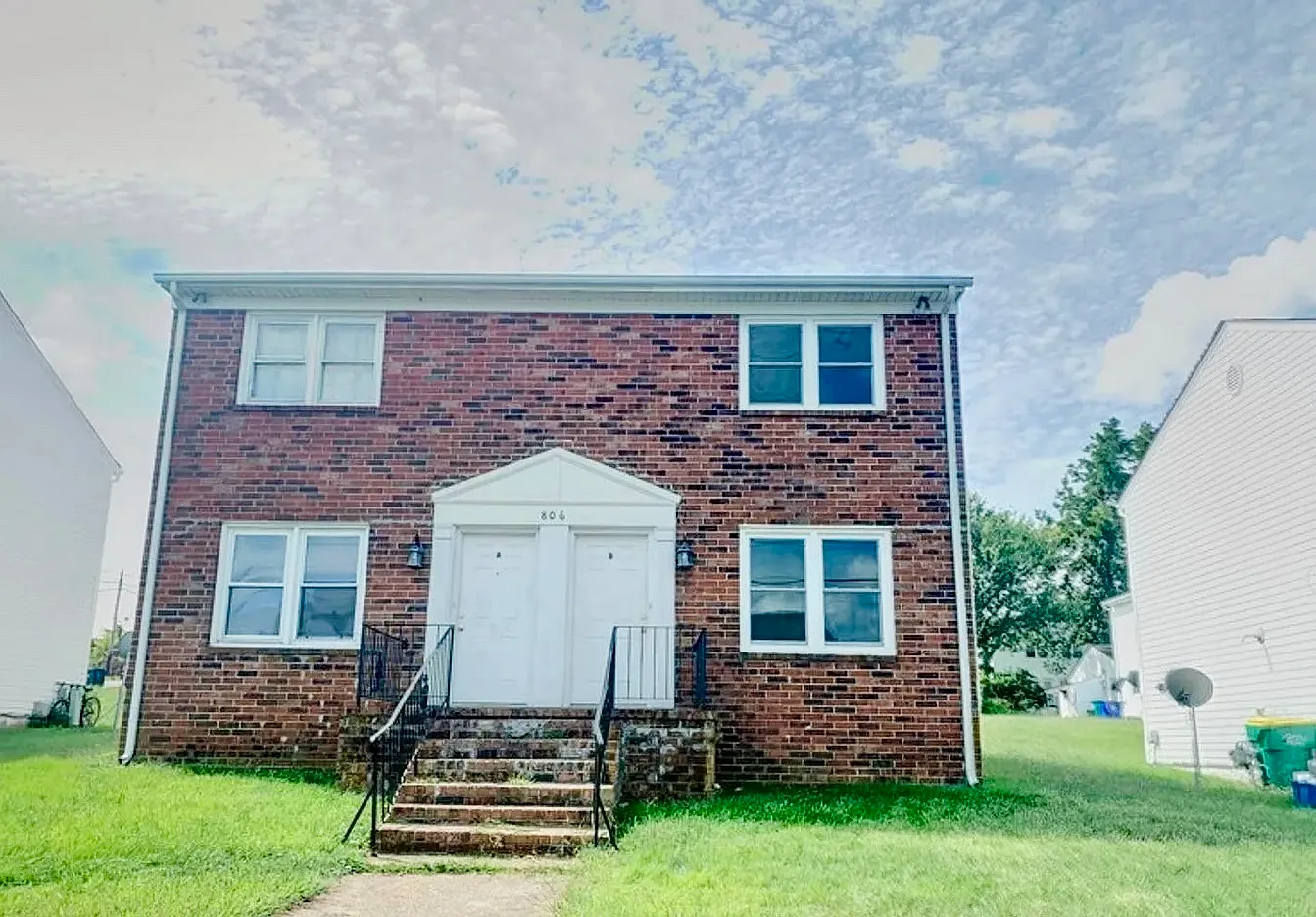 806 Arlington Rd — Photo 1