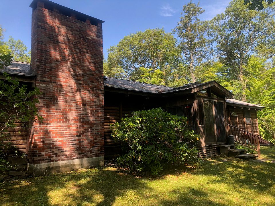 376 Cornwall Bridge Road