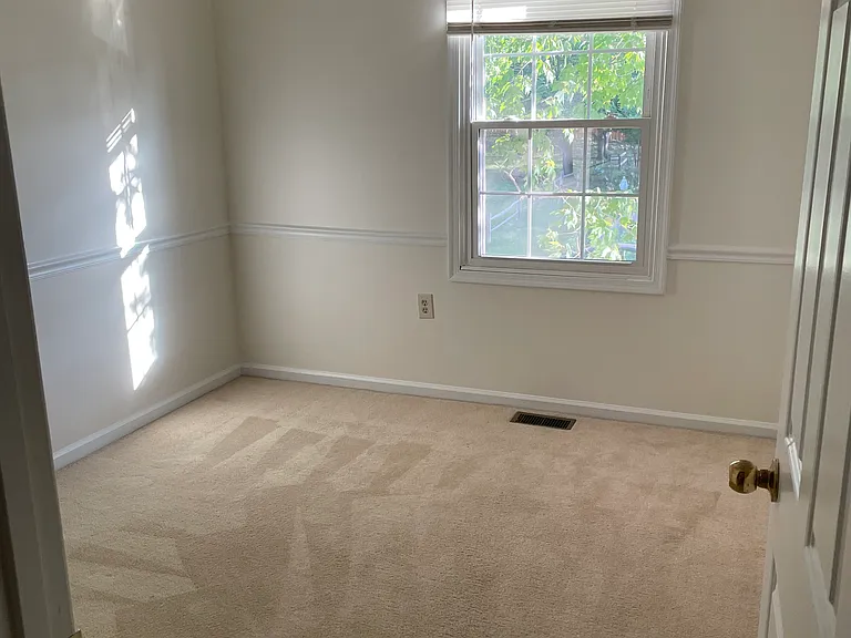 2nd floor bedroom