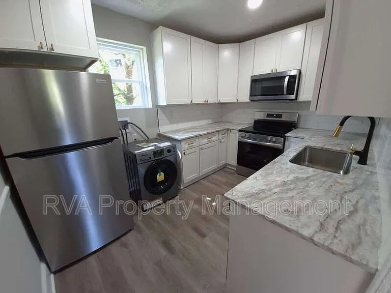 3105B 2nd Ave — Photo 1