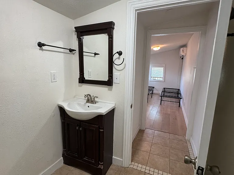 1911 Stagio Dr — Photo 26