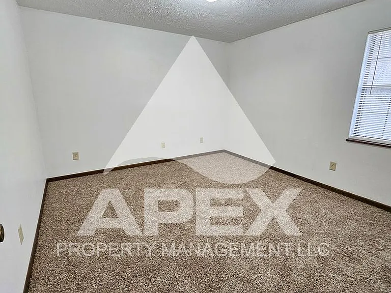 5615 Jacksboro Pike #11 — Photo 15