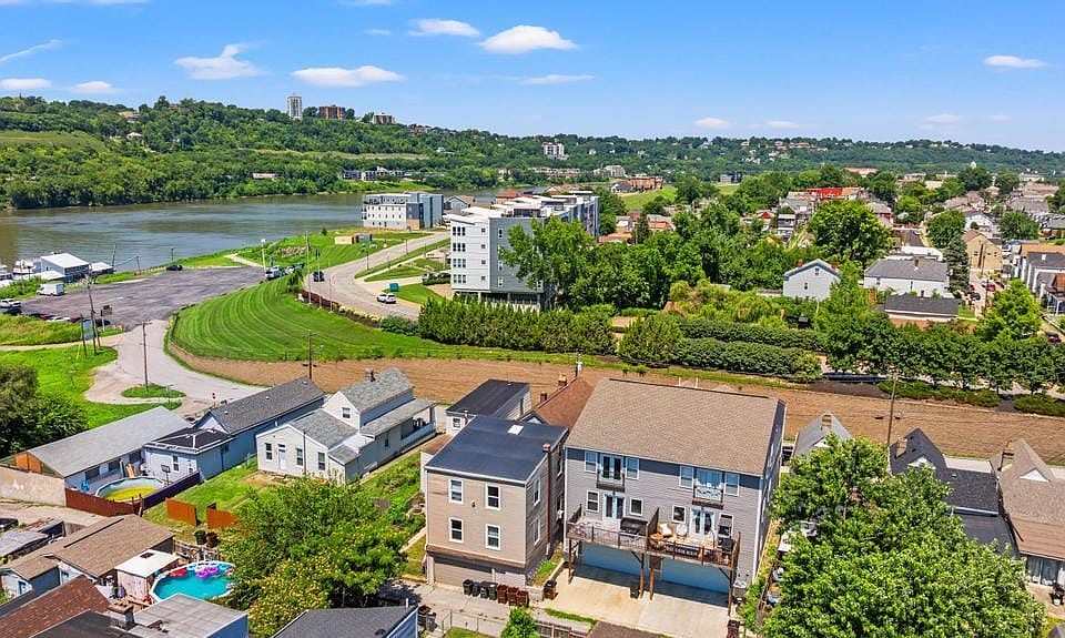 DJI_20260623133410_0916_D
