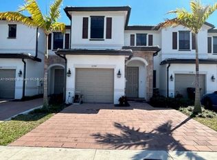 3354 W 112th St, Hialeah, FL 33018