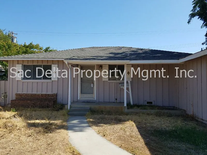 2625 Gilbert Way photo 1