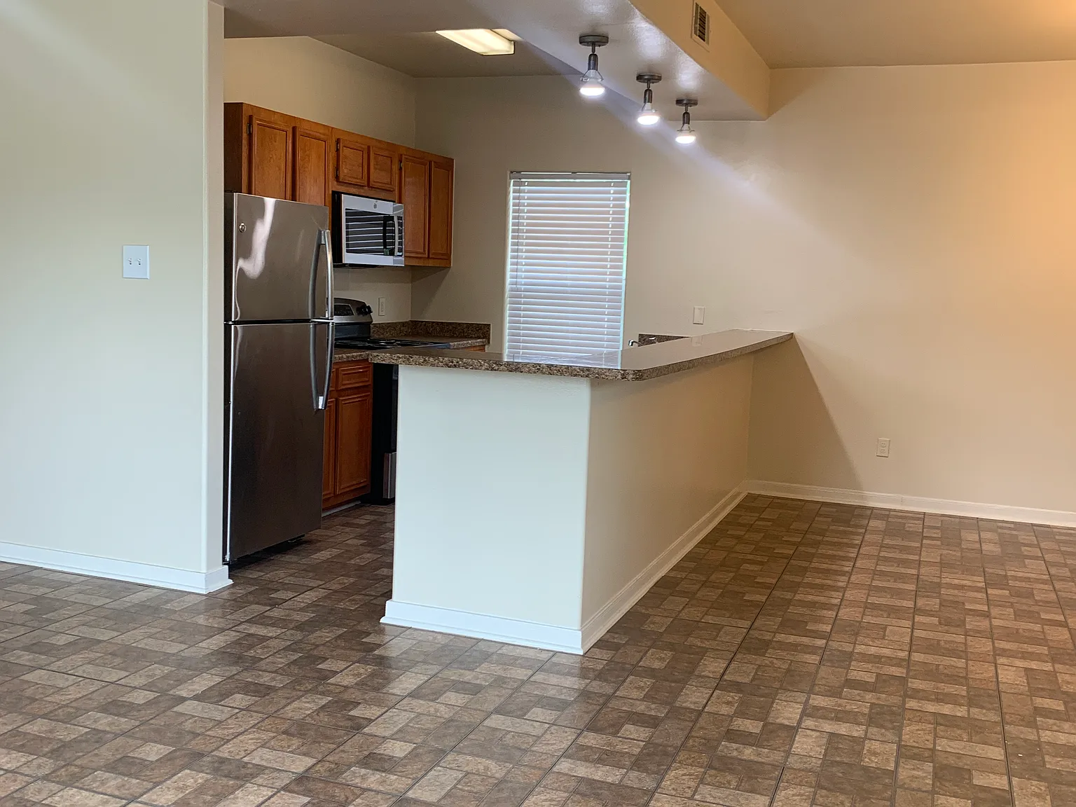 1513 Cage St Apt A — Photo 1