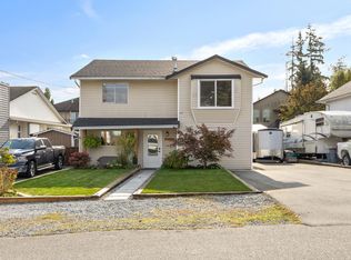 20350 Ospring St, Maple Ridge, BC V2X 1K6