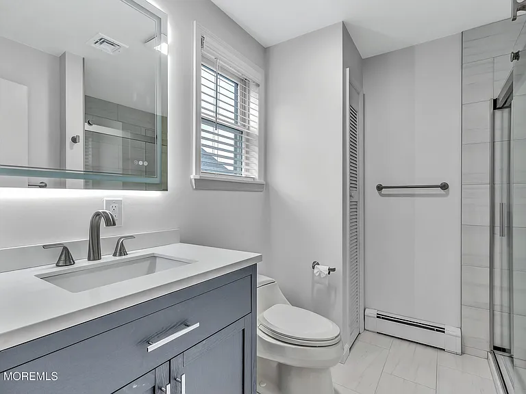 370 E Main St — Photo 19