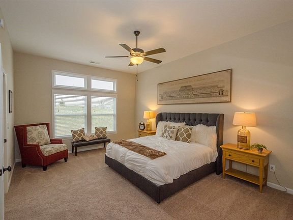 5th image of 3261 Fontaine Ct #64301