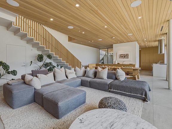 3rd image of 38574 High Creek Dr
