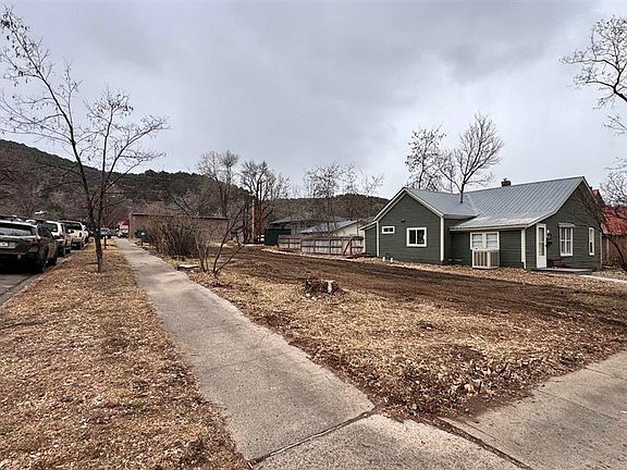 4th image of 732 E 4th Street