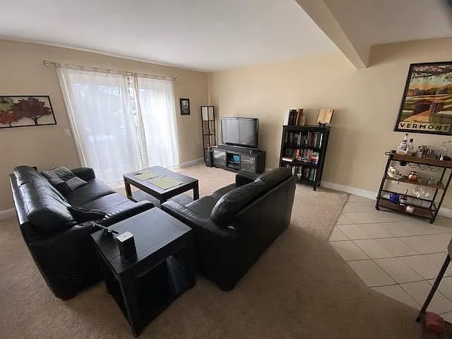 B11 Stonehedge Dr — Photo 8