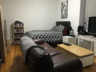 Rented by Green Line Realty