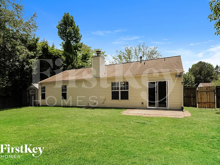 5255 Hillcrest Glenn Dr — Photo 17