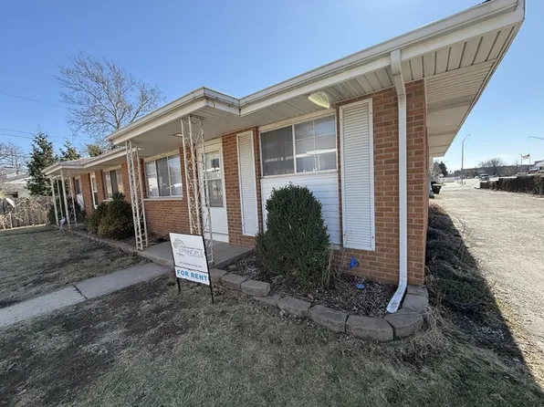 3814 N Sheridan Knolls Ct, Peoria, IL 61614