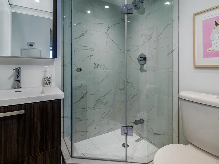 19 Erskine Ave #1308 — Photo 9