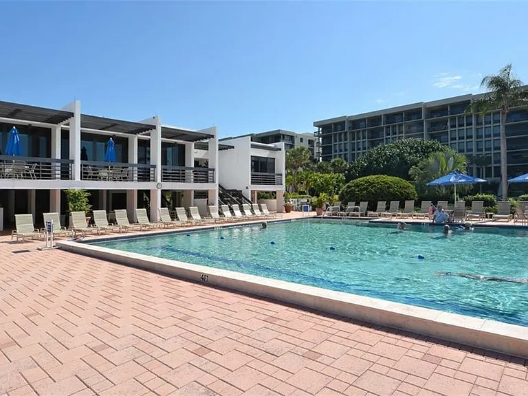 1125 Gulf Of Mexico Dr #403 — Photo 36