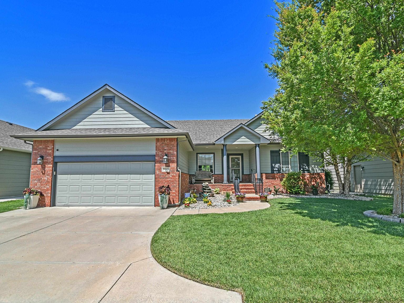 1017 S Rue St, Wichita, KS 67207 Zillow