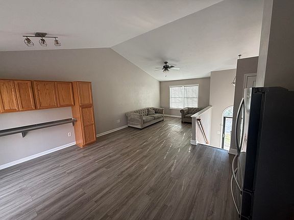 2nd image of 2421 Deerfield Ct SE