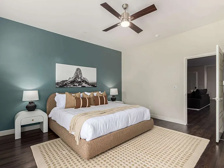 Pinnacle Vista Condominiums — Photo 9