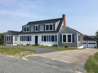 12 Coatuit Rd, North Falmouth, MA 02556