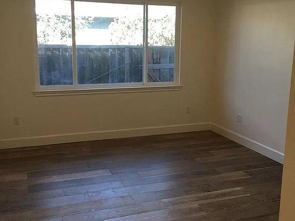 5th image of 816 Sevely Dr #816