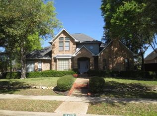 2417 Clearspring Dr S, Irving, TX 75063