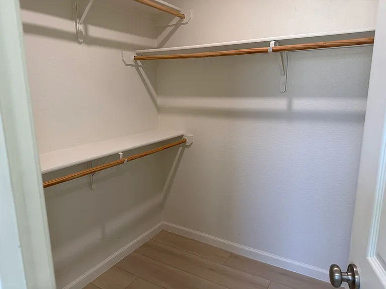 1016 Starlight Dr — Photo 25
