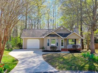 705 Oak Valley Dr, Simpsonville, SC 29681