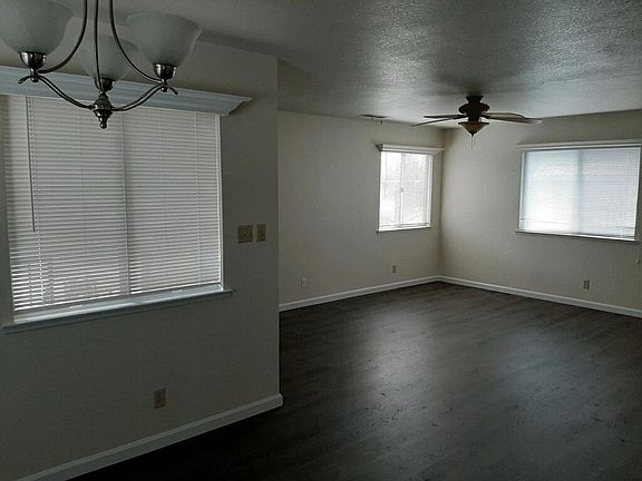 4th image of 18 N Hutchins St #18